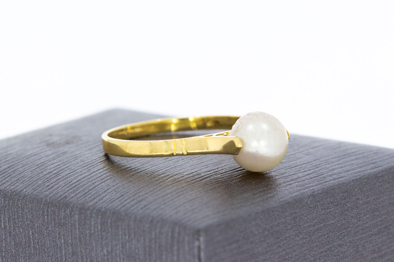 18 Karaat gouden Parel ring  - 18,2 mm