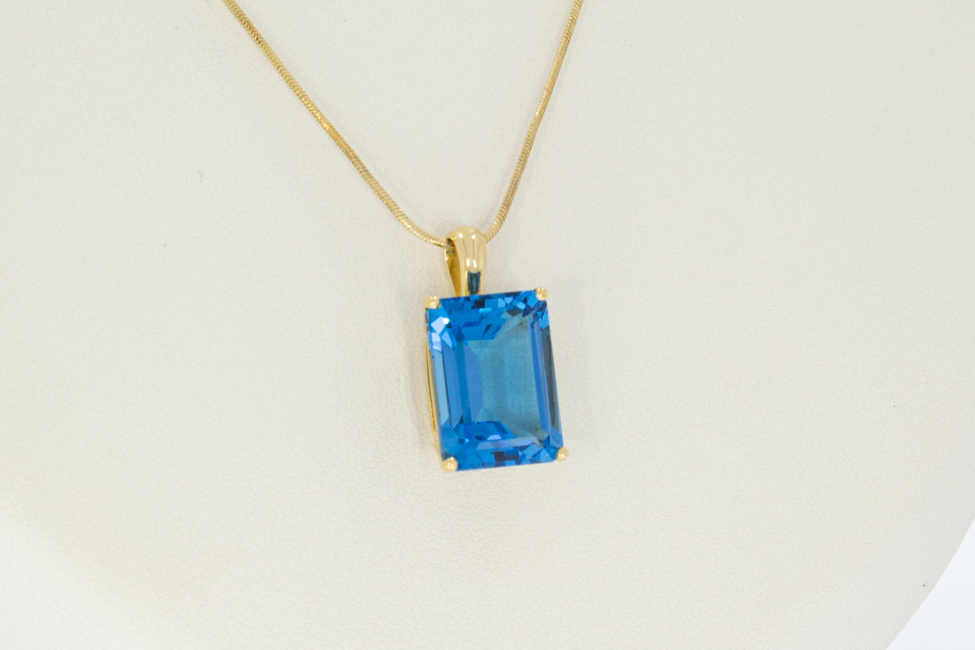 18 karaat goud Topaas dames hanger - 2,2 cm