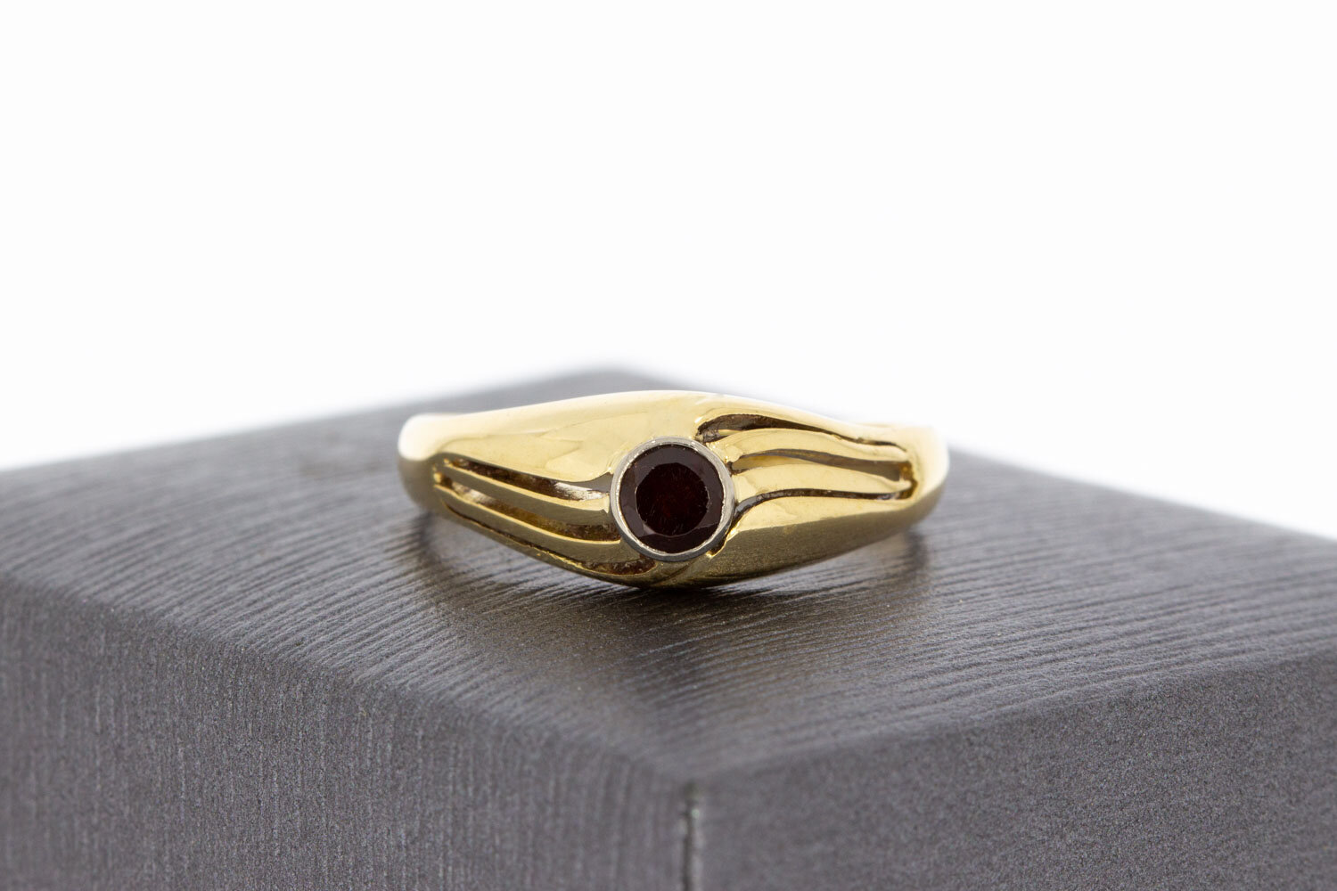 Solitairring 14 karaat goud - 17,9 mm