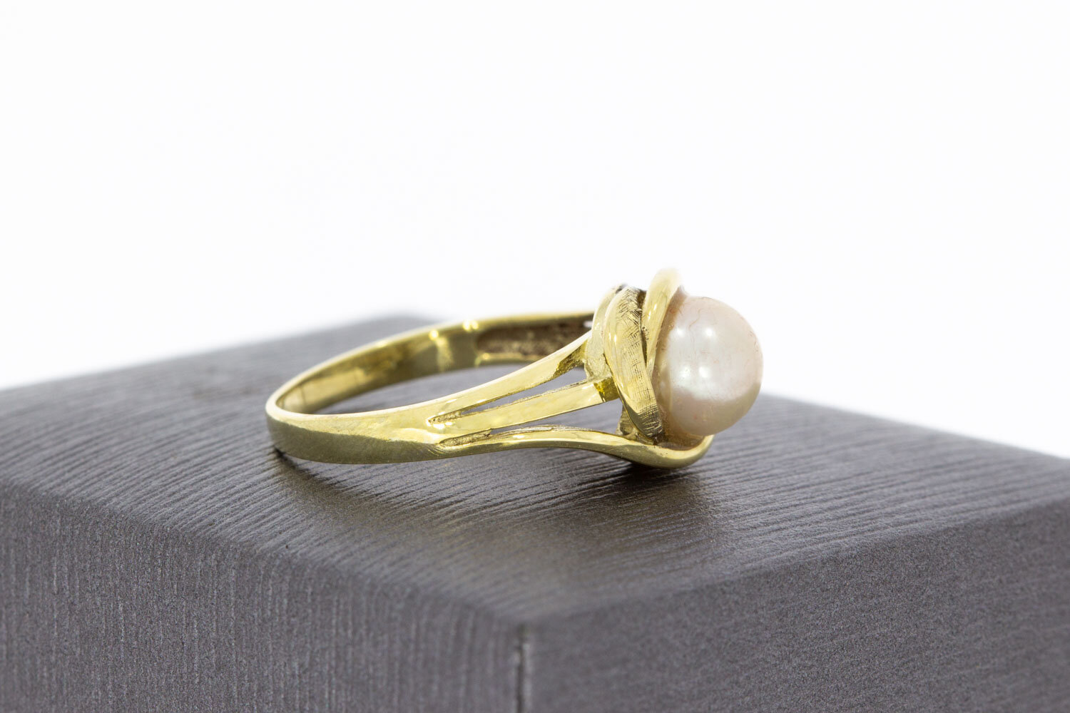 14 karaat goude ring dames met Parel - 17,1 mm