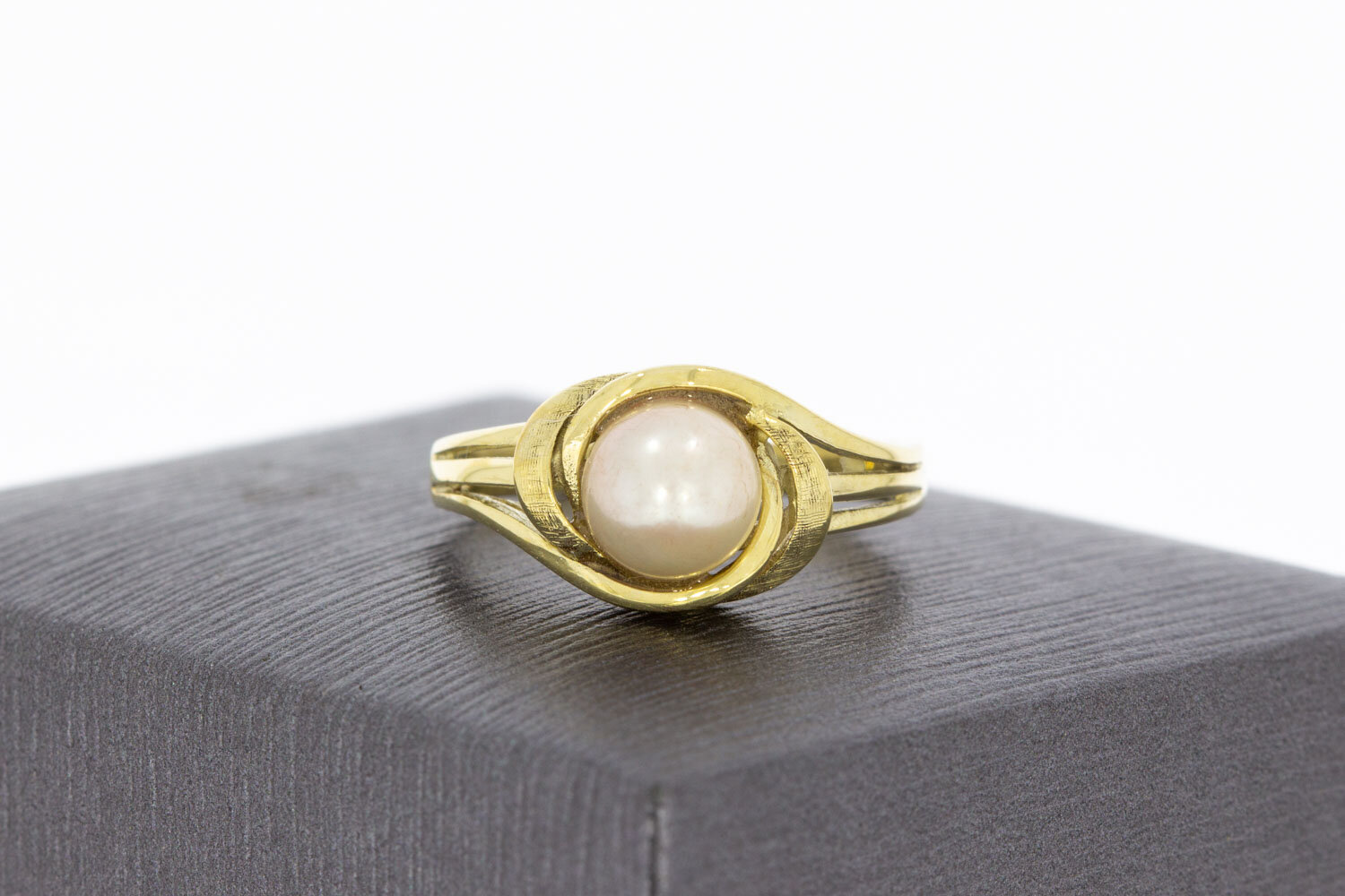 14 karaat goude ring dames met Parel - 17,1 mm