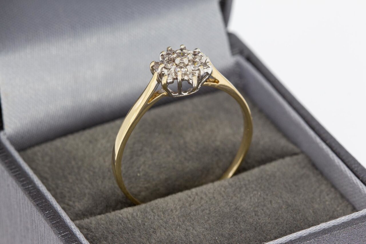 14 karaat goudenring met saffier - 20,3 mm