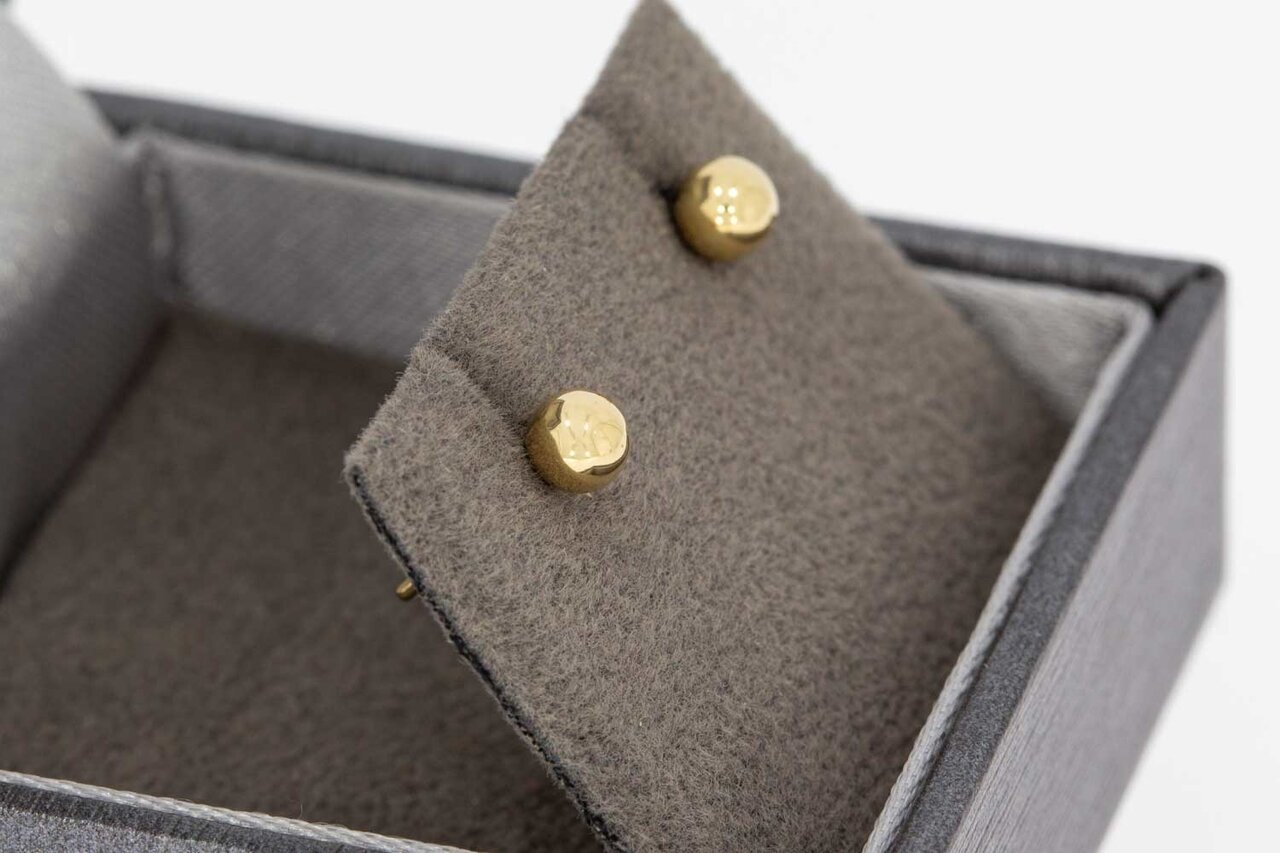14 karaat gouden oorbelletjes - 0,4 cm