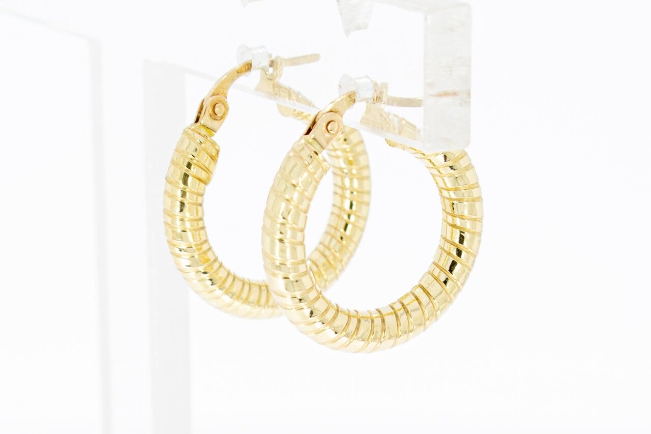 Gefigureerde 14 Karaat oorringen - 1,8 cm