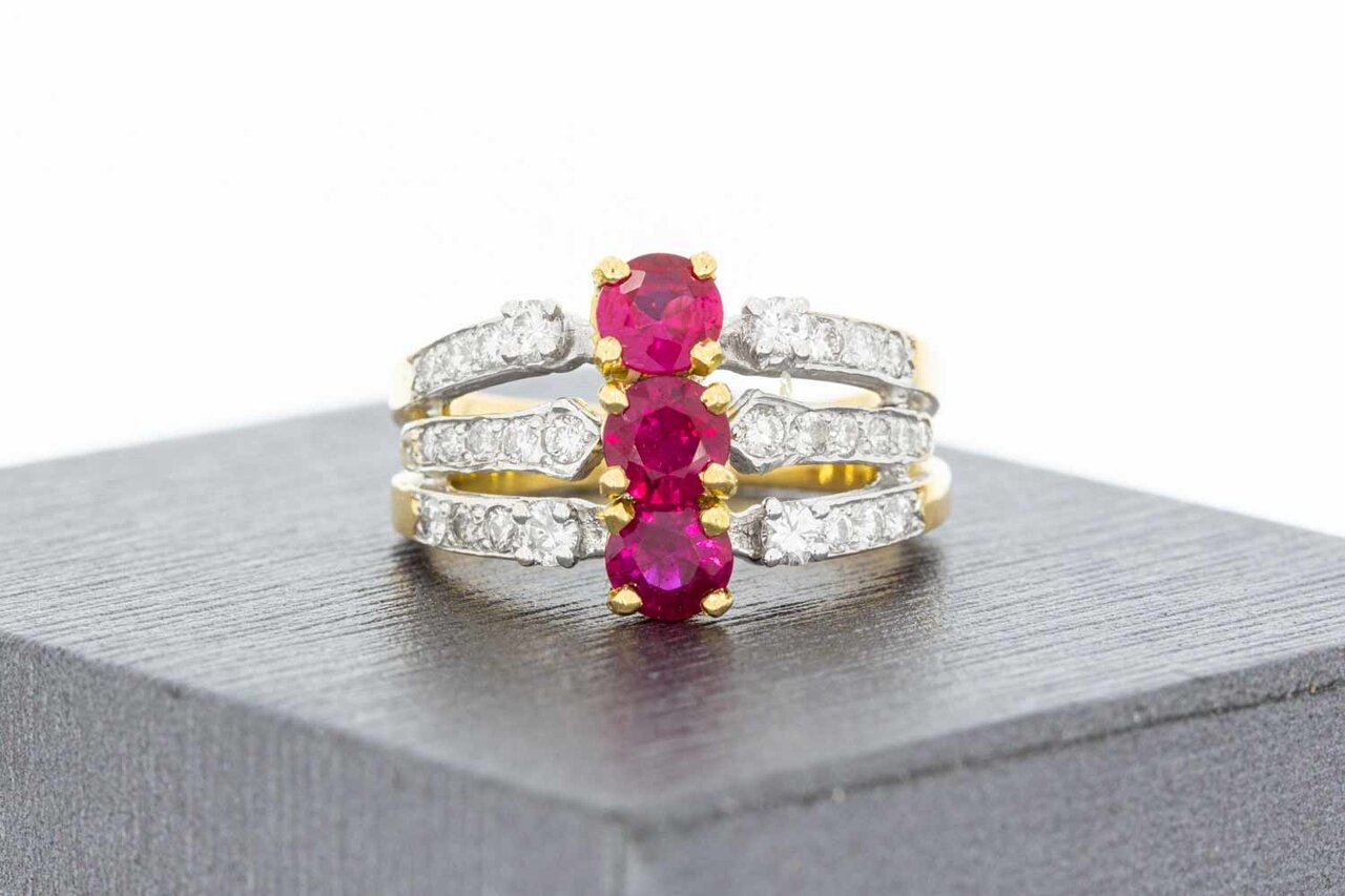 18 Karaat dames edelsteenring -16,7 mm