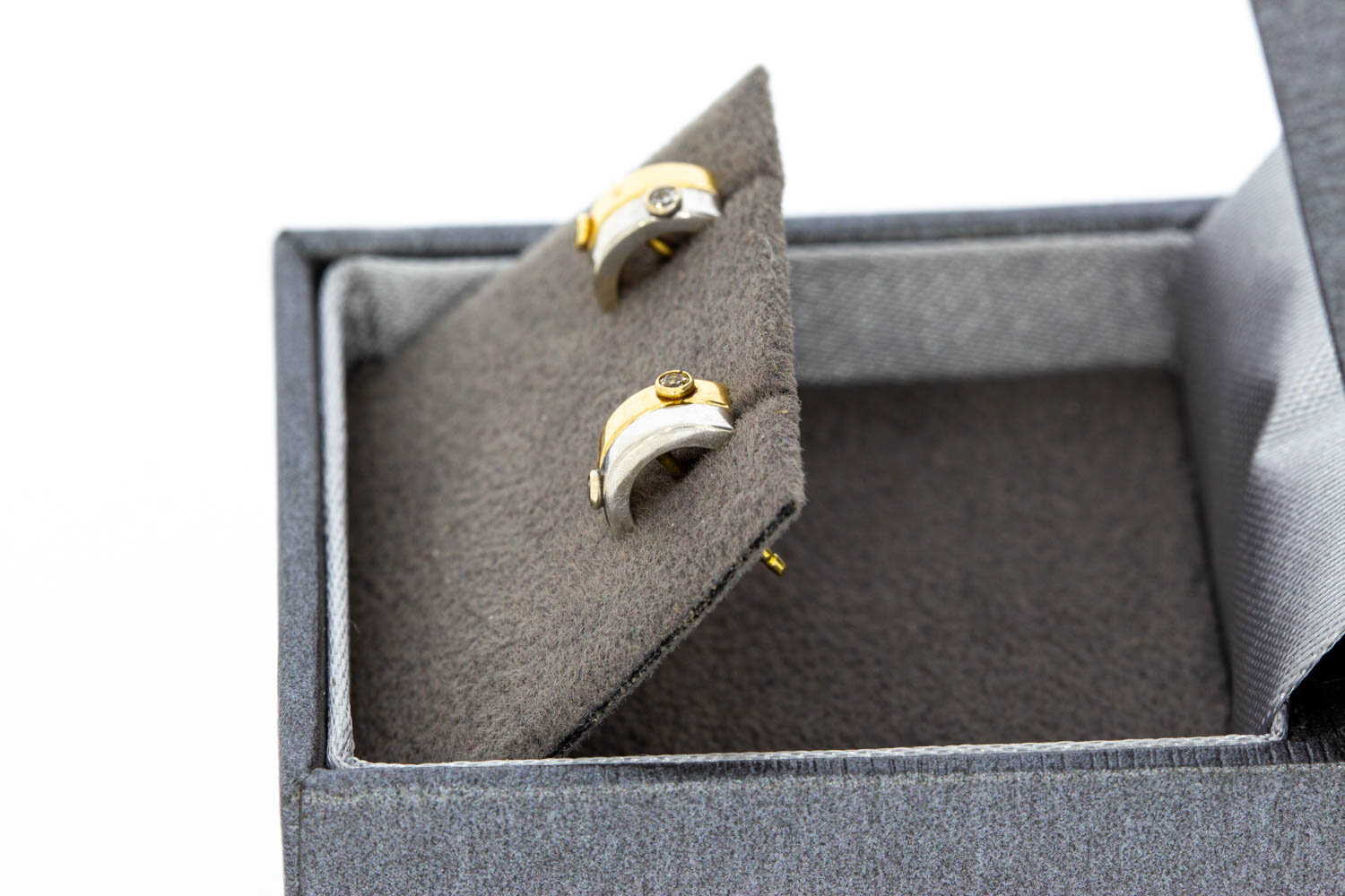 Dames Oorstekers 14 Karaat goud - 0,8 cm