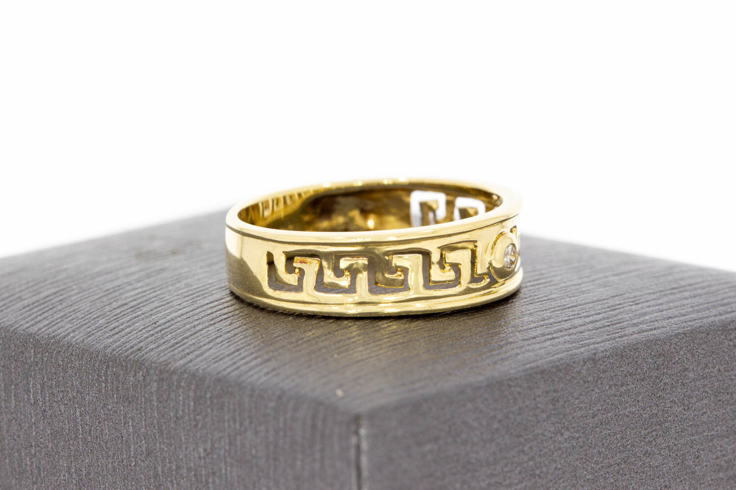 14 karaat ring met diamant - 17,8 mm