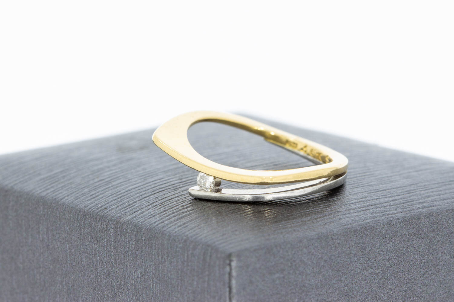 18 karaat goud diamant Slagring - 15,8 mm