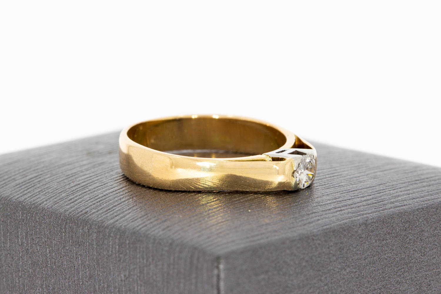 Bicolor gouden solitairring dames 14 karaat met diamant - 17,5 mm (3,2 g)