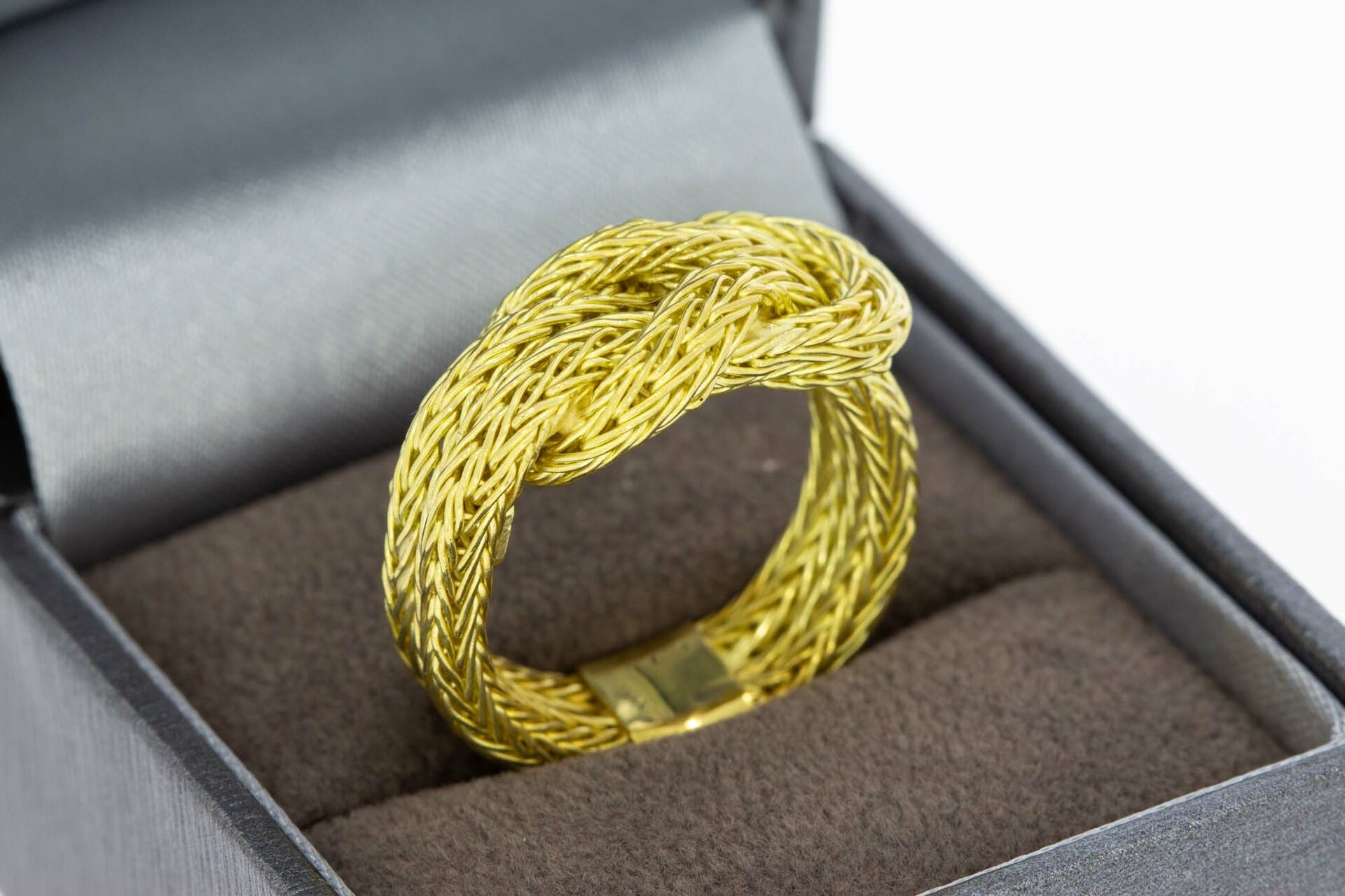 Gouden statementring dames 18 karaat - 17,6 mm