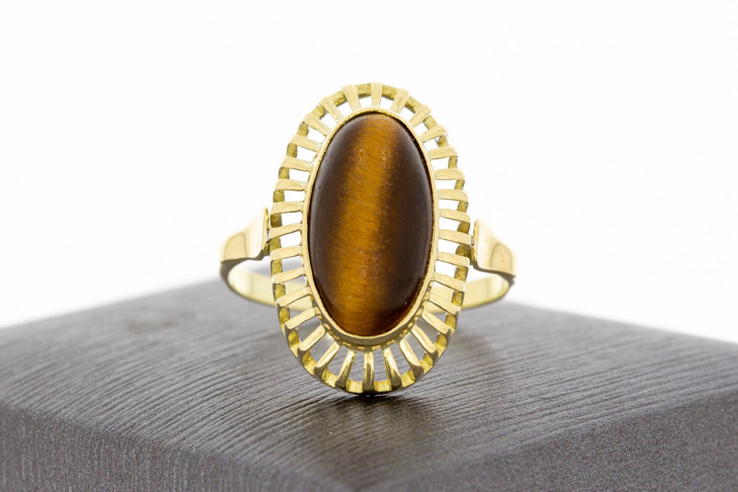 14 karaat ring met Tijgeroog - 18,9 mm