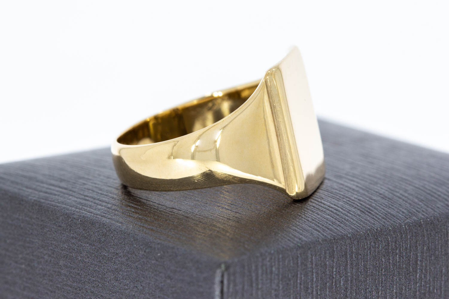 Gouden zegelring heren 14 karaat - 19,5 mm