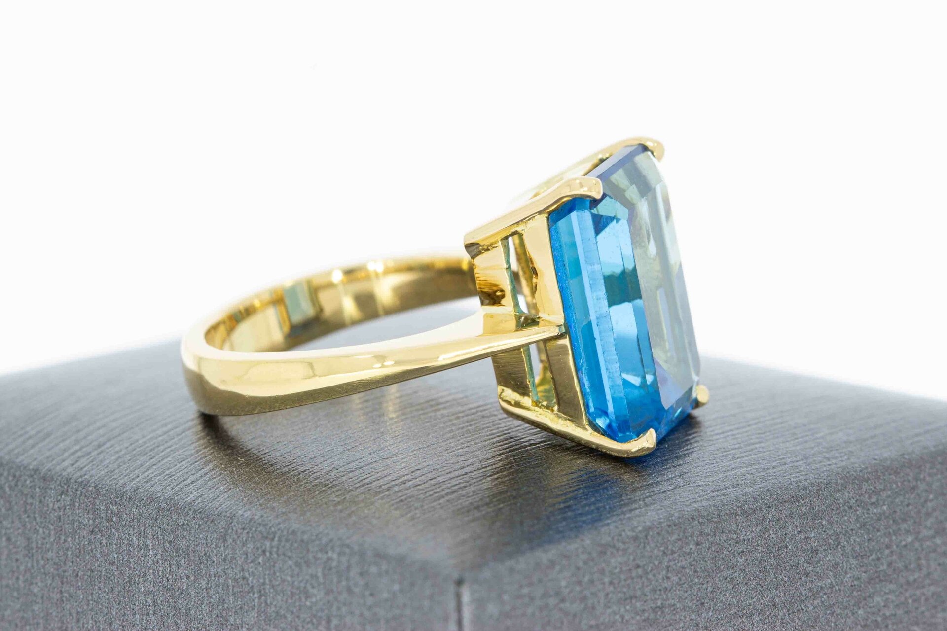 Gouden ring dames 18 karaat met topaas - 17,3 mm