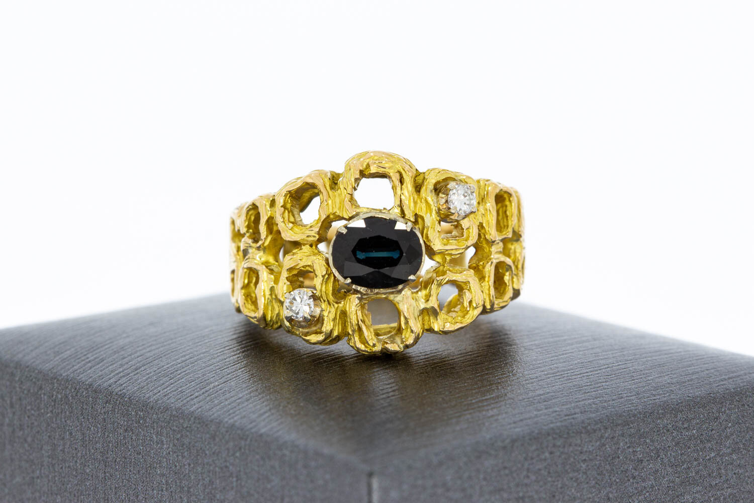 Gouden saffier ring 18 karaat met diamant - 18,7 mm