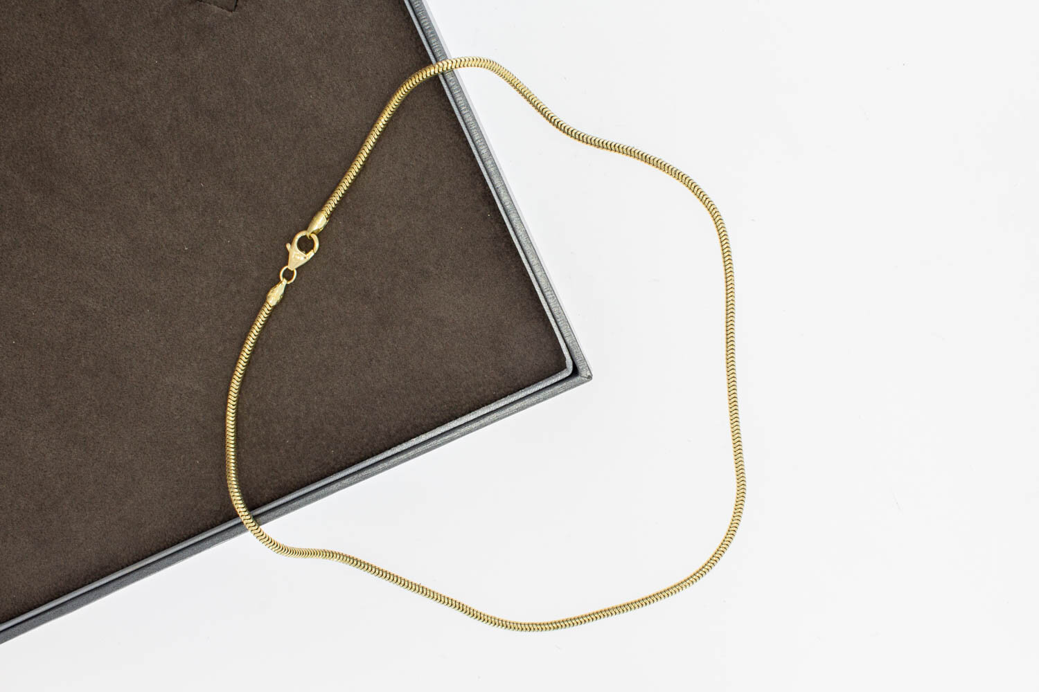 Gouden slangencollier 14 karaat - 42 cm