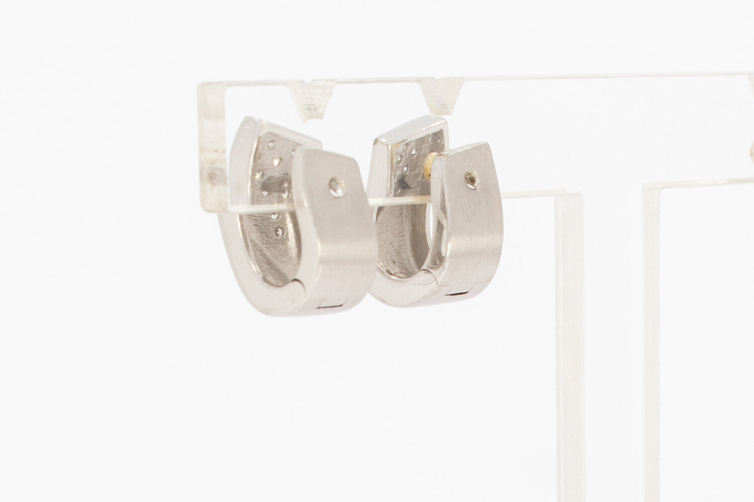 14 karaat witgouden oorclips met diamant  1,5 cm