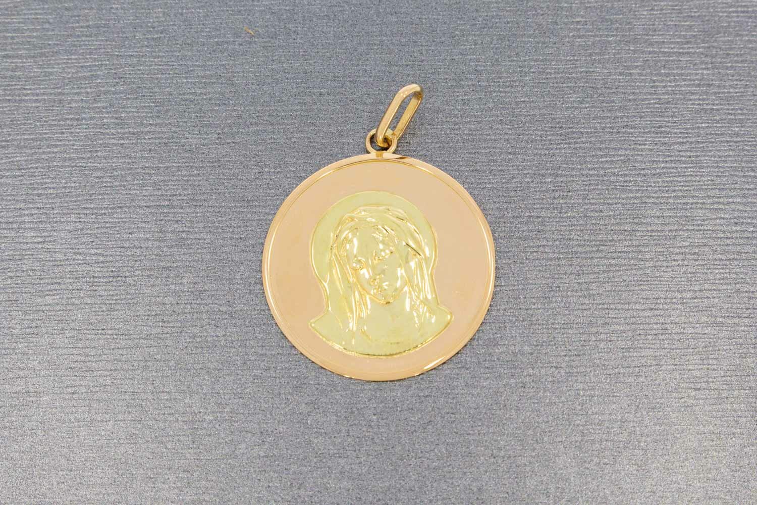 18 karaat gouden vintage Maria-hanger  3,8 cm