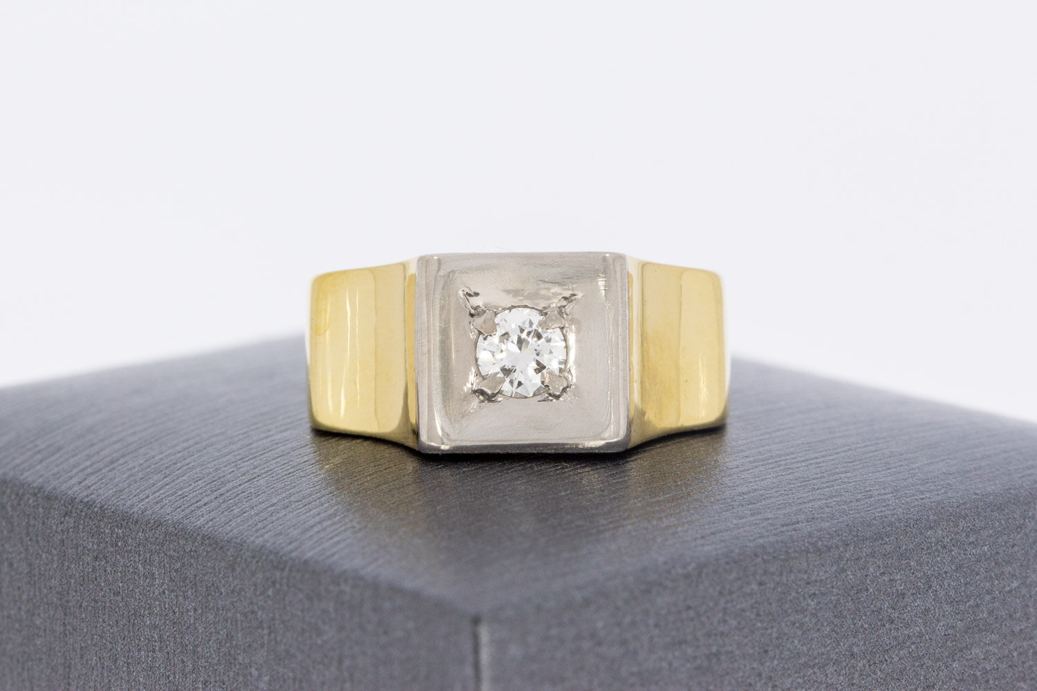 14 karaat bicolor gouden pinkring met diamant - 16,1 mm