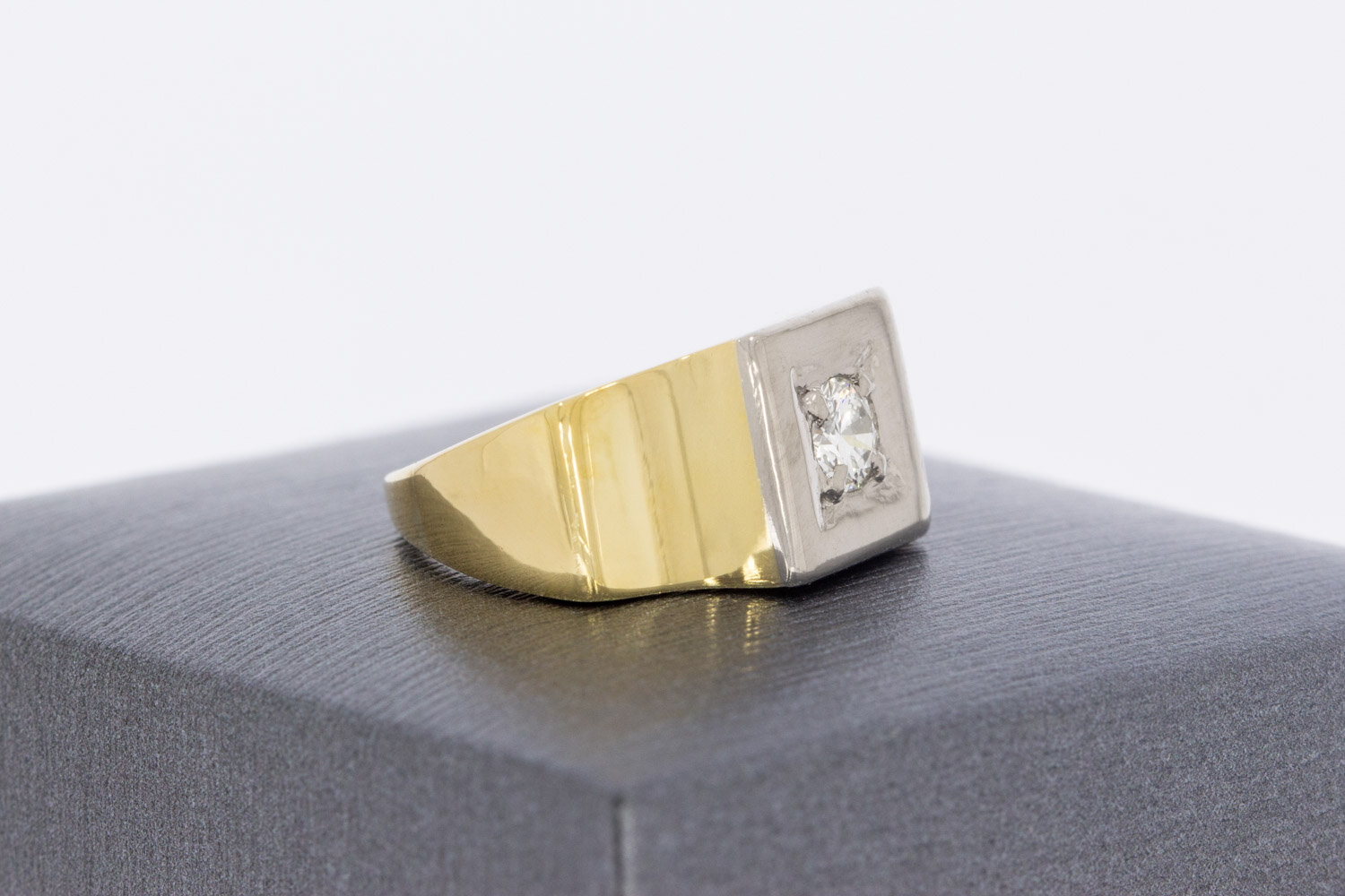 14 karaat bicolor gouden pinkring met diamant - 16,1 mm