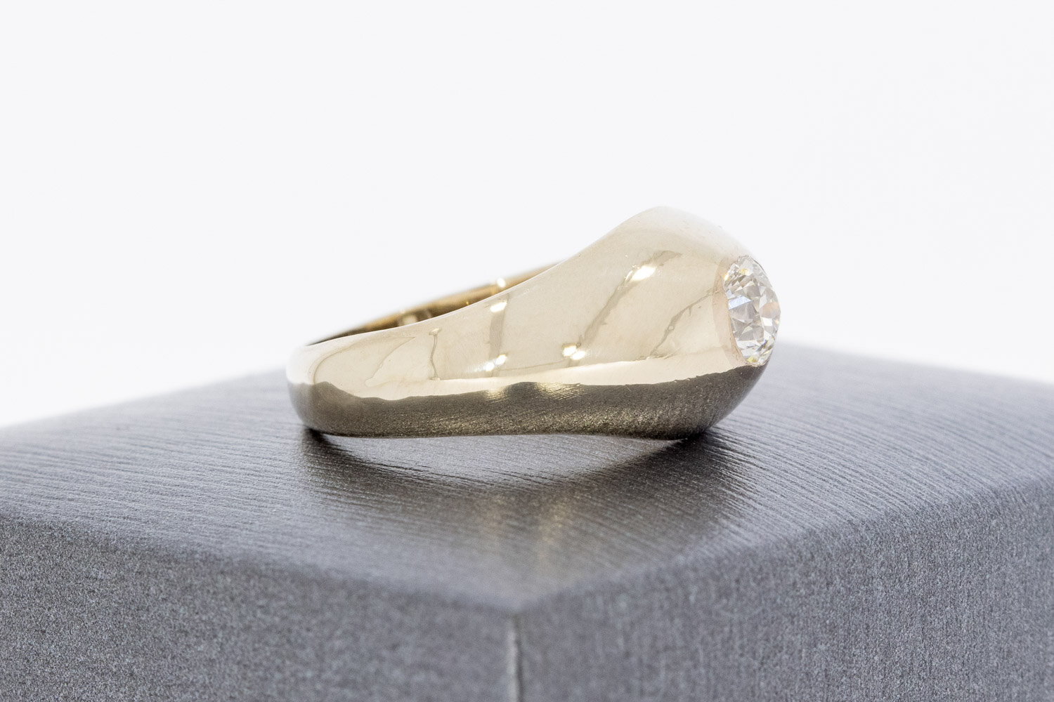 18 karaat gouden ring met diamant 0,45 ct 17 mm