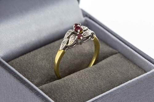 14 karaat gouden diamantring met robijn - 17,3