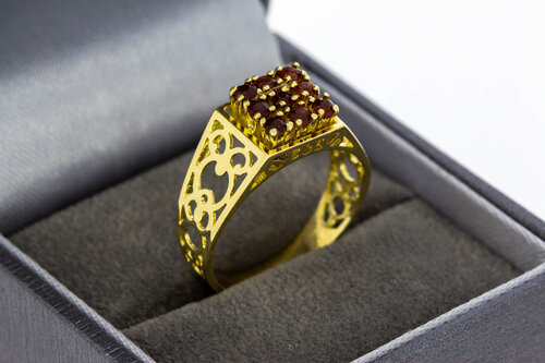 14 karaat goud Granaten ring - 17,5 mm