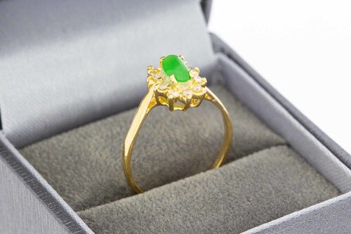 18 karaat gouden markiesring met smaragd en diamant - 17 mm
