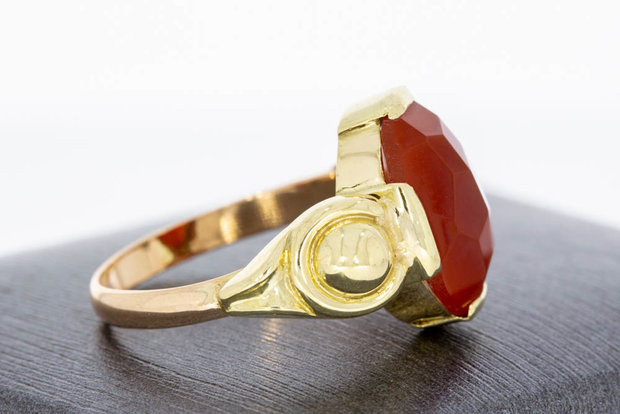 14 Karaat gouden ring met geslepen Carneool - 18,2 mm