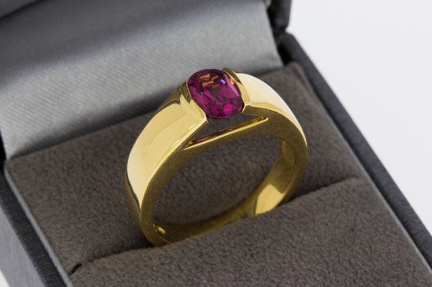 18 karaat geel gouden ring met roze Topaas - 19 mm