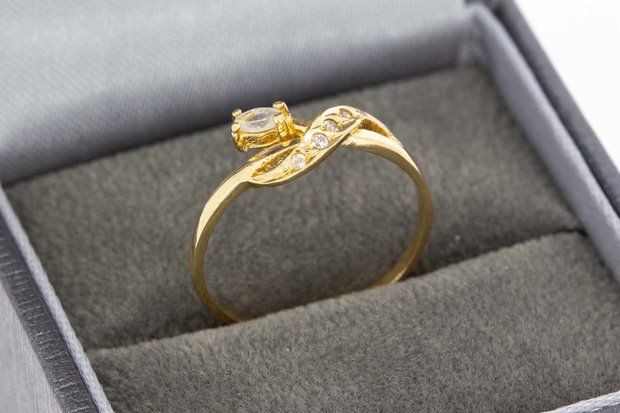 18 Karaat gouden Fantasie ring gezet met Saffier (16,8 mm)