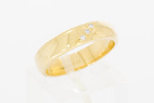 18 Karaat gouden trouwring met  briljant geslepen Diamanten
