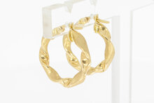 14 Karaat geel gouden Wokkel Creolen - 2,1 cm