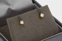14 Karaat gouden diamant Oorstekers - 2,4 mm