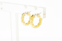 18 Karaat geel gouden Wokkel oorbellen  - 15 mm