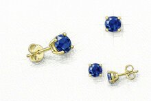 Saffieren oorstekers laten maken | ANRO Juweliers