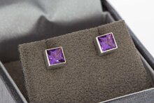 Zilveren oorknopjes met Amethist - 0,6 cm