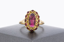 14 karaat geelgouden ring met granaat  18,6 mm