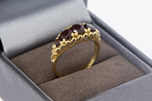 9 karaat gele vintage ring met granaat  18 mm