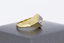 14 karaat gouden pinkring met saffier 0,70 ct  16,3 mm