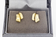14 karaat gouden fantasie oorstekers  0,9 cm