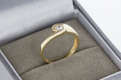 14 Karaat gouden Zirkonia ring - 15,5 mm