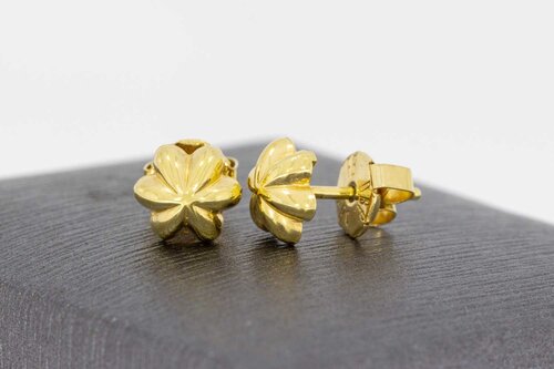 14 Karaat gouden oorknopjes - 0,7 cm