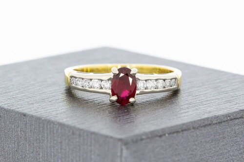 18 Karaat Robijn ring met diamant - 16,8 mm