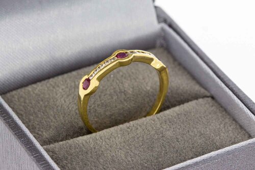 Robijn ring met Diamant 18 Karaat - 16,8 mm