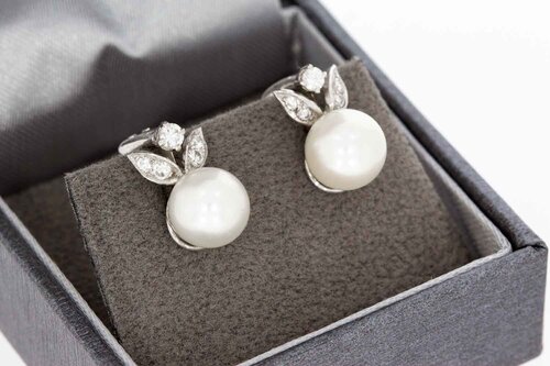 14 Karaat Parel Oorclips met Diamant - 1,3 cm