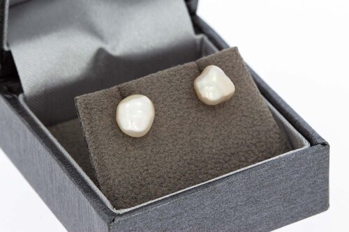 18 karaat gouden Parel oorknopjes - 0,8 cm