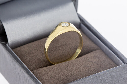 14 karaat geelgouden solitairring met diamant  18,3 mm