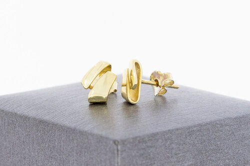14 karaat gouden fantasie oorstekers  0,9 cm