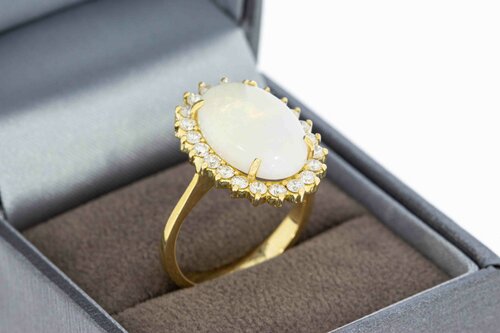 18 karaat Opaal ring met ca 1.1 ct diamant - 18 mm