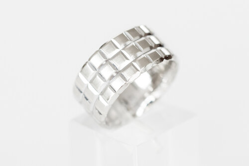Brede witgouden ring 14 karaat - 17,7 mm